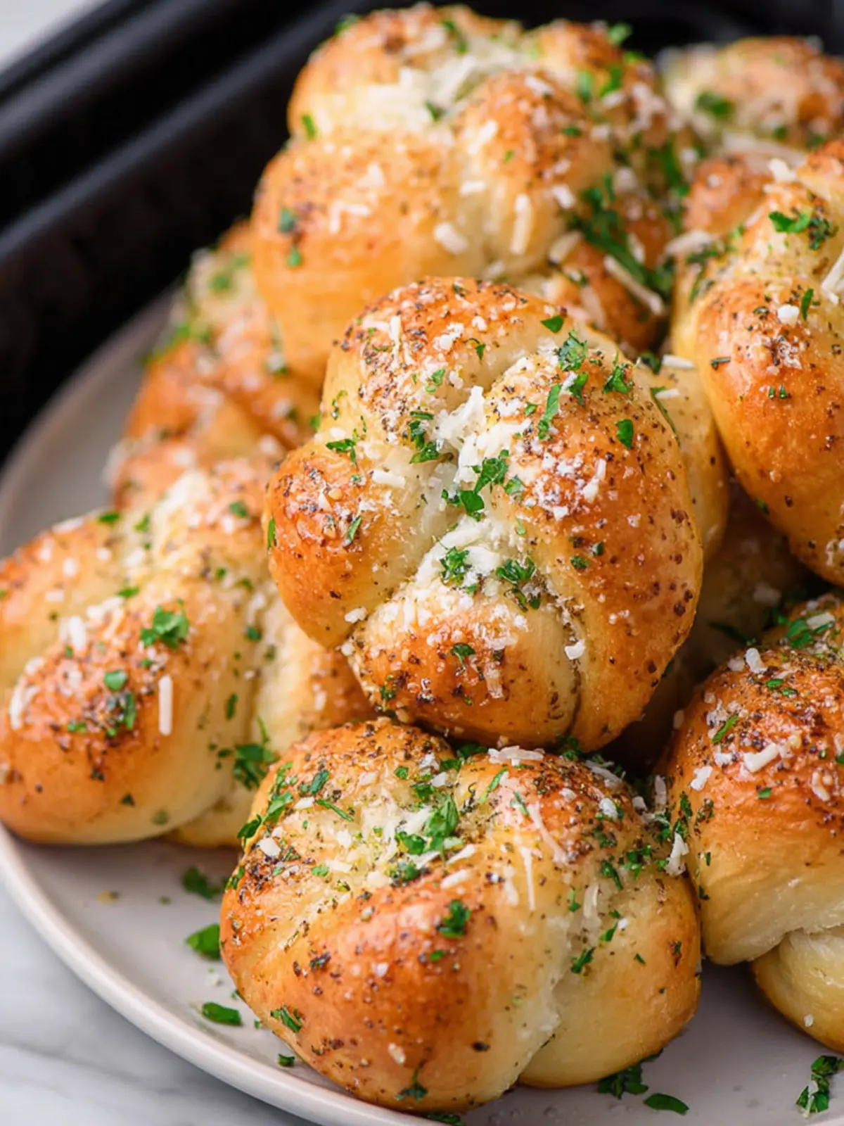 Air Fryer Garlic Knots