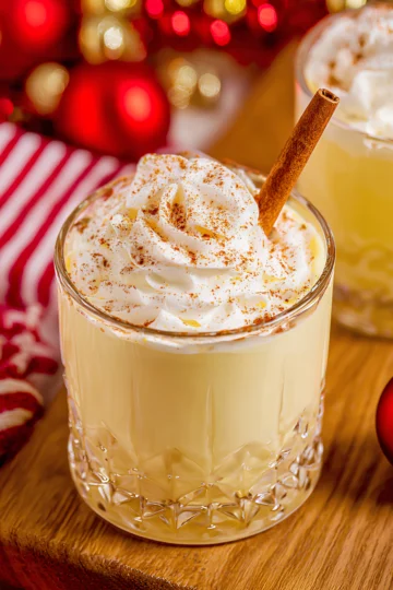 Spiked eggnog cocktail